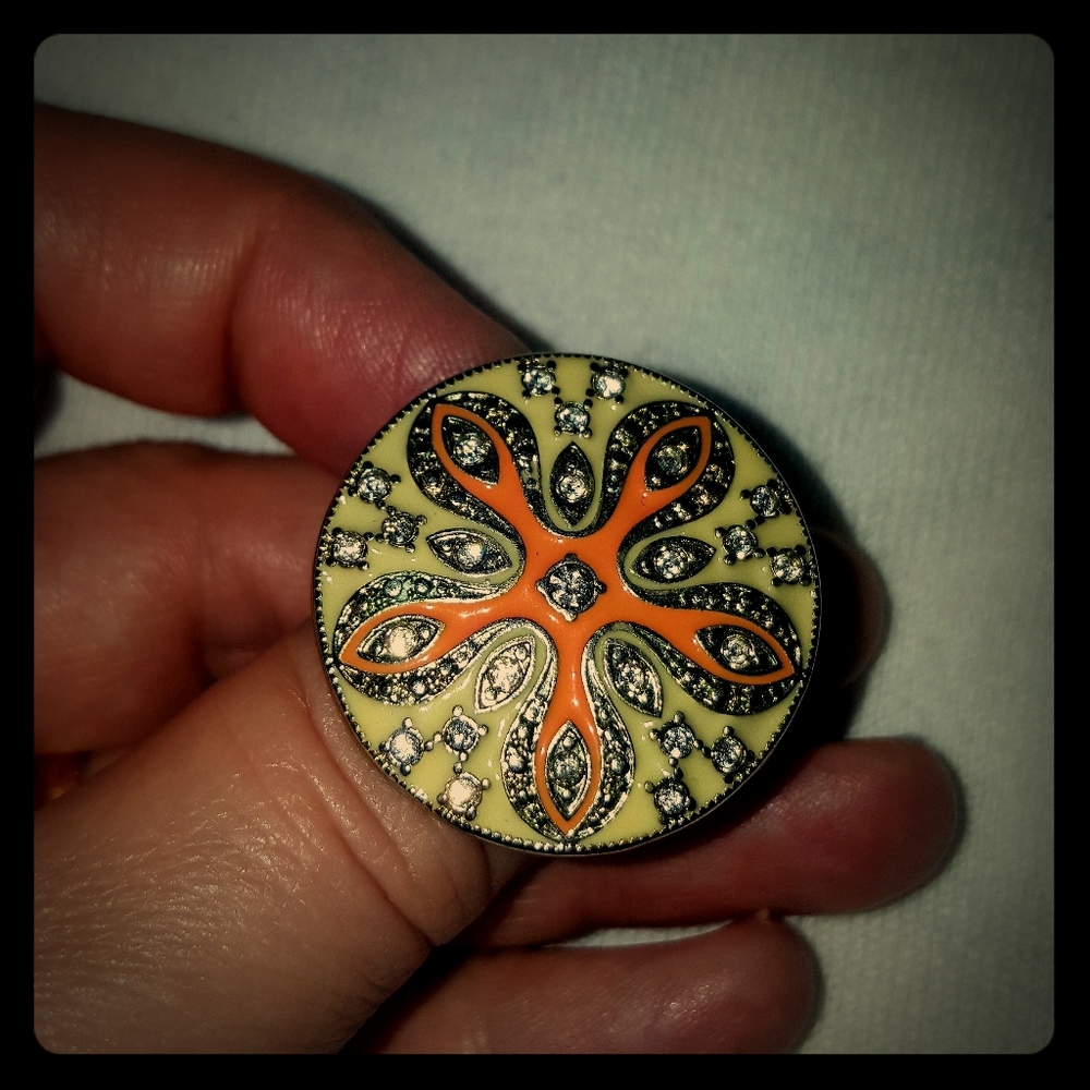 Fun sand dollar pattern ring